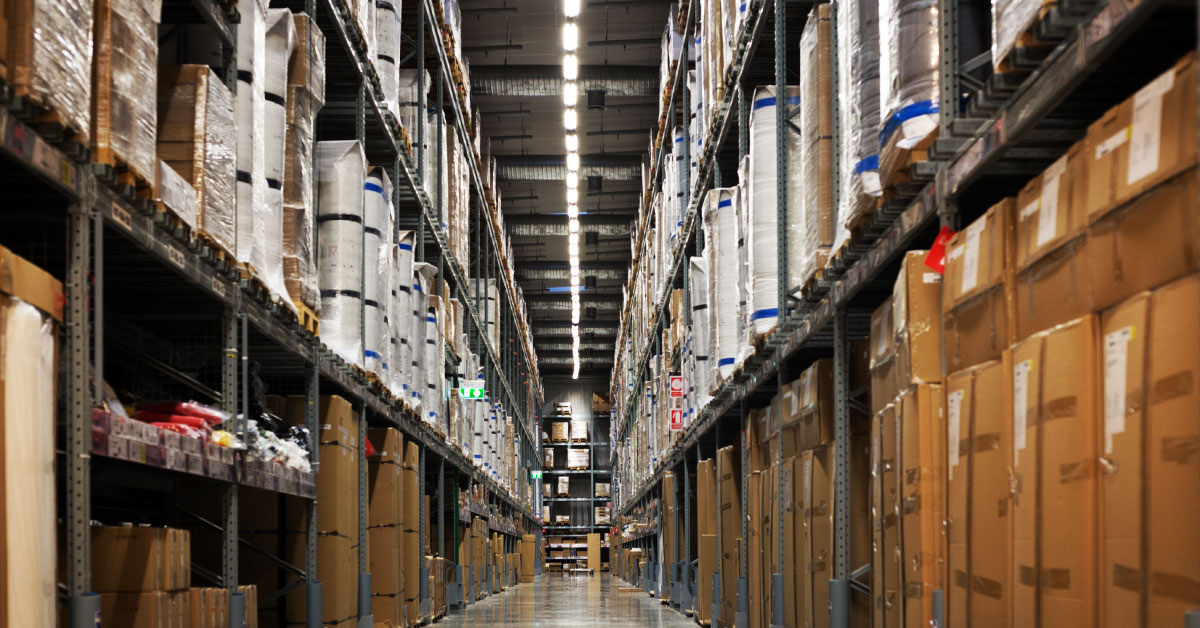 4 Tips for Keeping Your Warehouse Clean - innovatefm